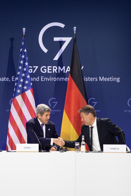 Robert Habeck und John Kerry beschließen Klima- und Energiepartnerschaft